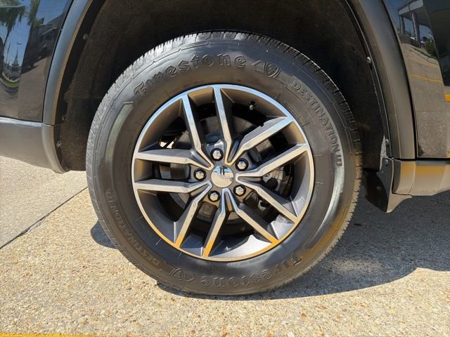 Used 2018 Jeep Grand Cherokee Limited image 35