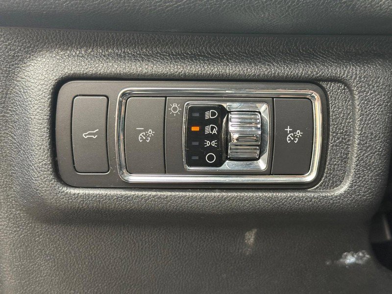 Used 2022 Lincoln Corsair AWD w/ Premium Package image 22