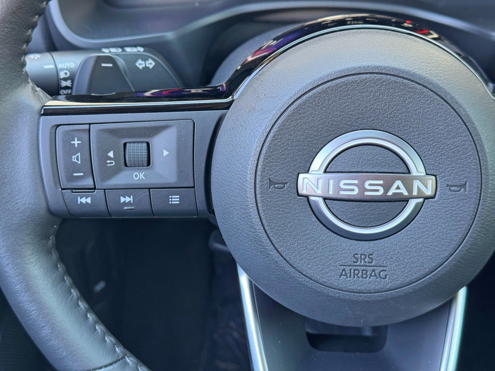 Used 2024 Nissan Rogue SL FWD image 20