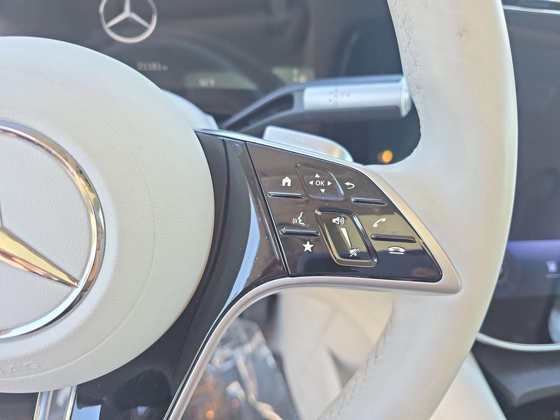 Certified 2023 Mercedes-Benz EQS 580 4MATIC SUV image 18