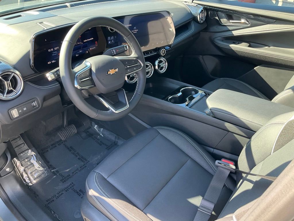 Used 2025 Chevrolet Blazer EV LT image 7