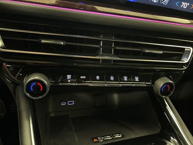 Used 2025 Chevrolet Traverse RS AWD/4WD image 29