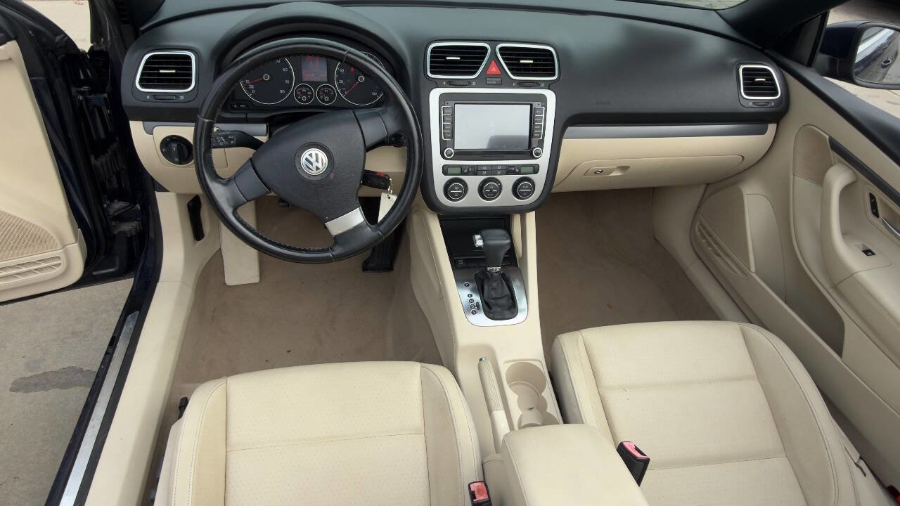 Used 2009 Volkswagen Eos Komfort FWD image 20