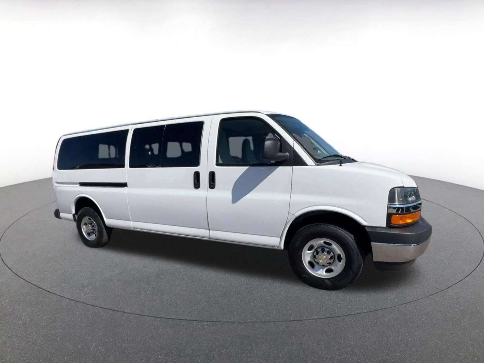 Used 2024 Chevrolet Express 3500 LT w/ LT Preferred Equipment Group image 2