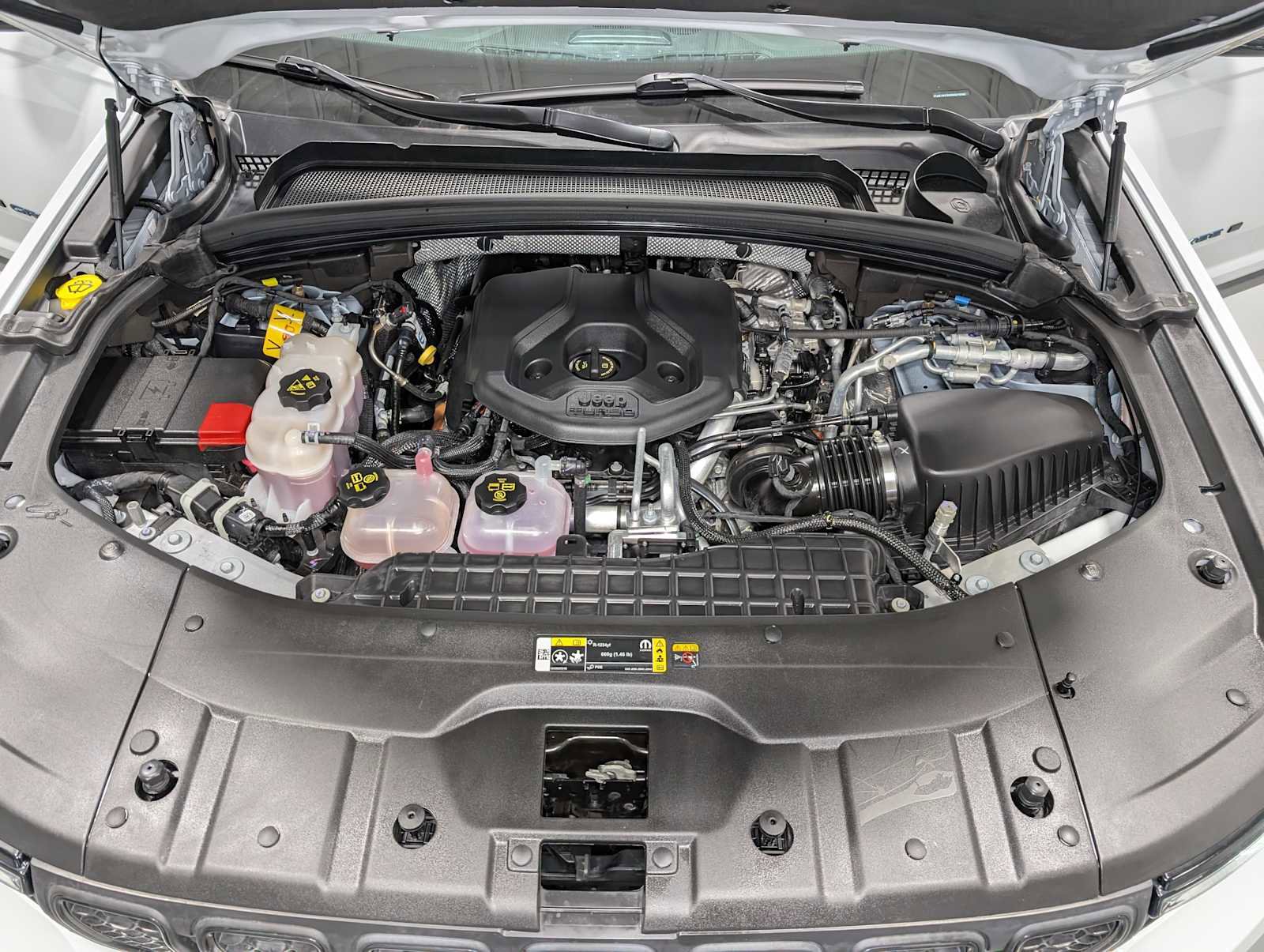 Used 2024 Jeep Grand Cherokee Trailhawk image 17