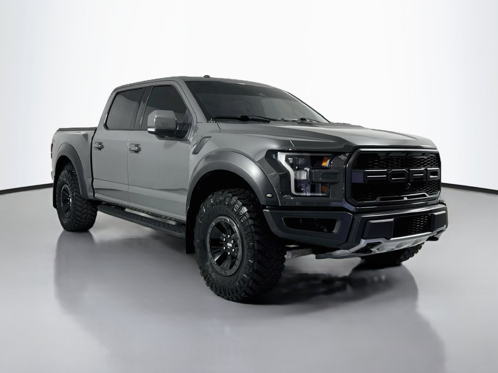 Used 2018 Ford F150 Raptor w/ Equipment Group 802A Luxury AWD/4WD image 4