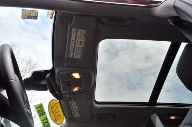 Used 2022 Jeep Compass Latitude w/ Sun and Sound Group image 33