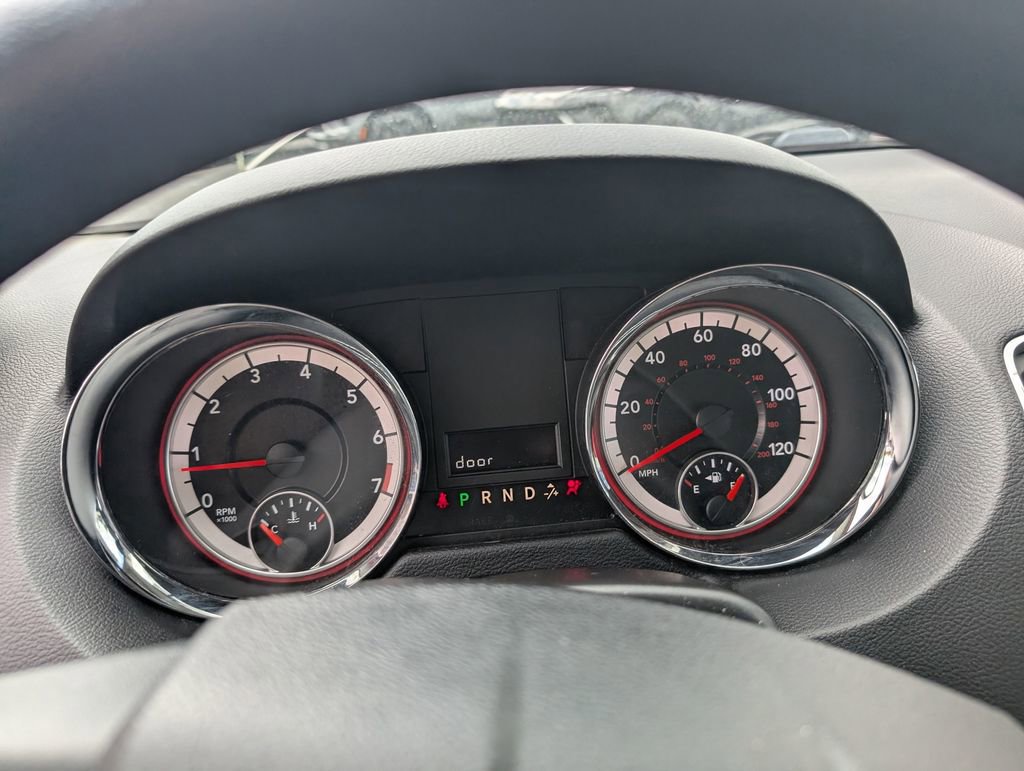 Used 2016 Dodge Grand Caravan American Value Package image 17