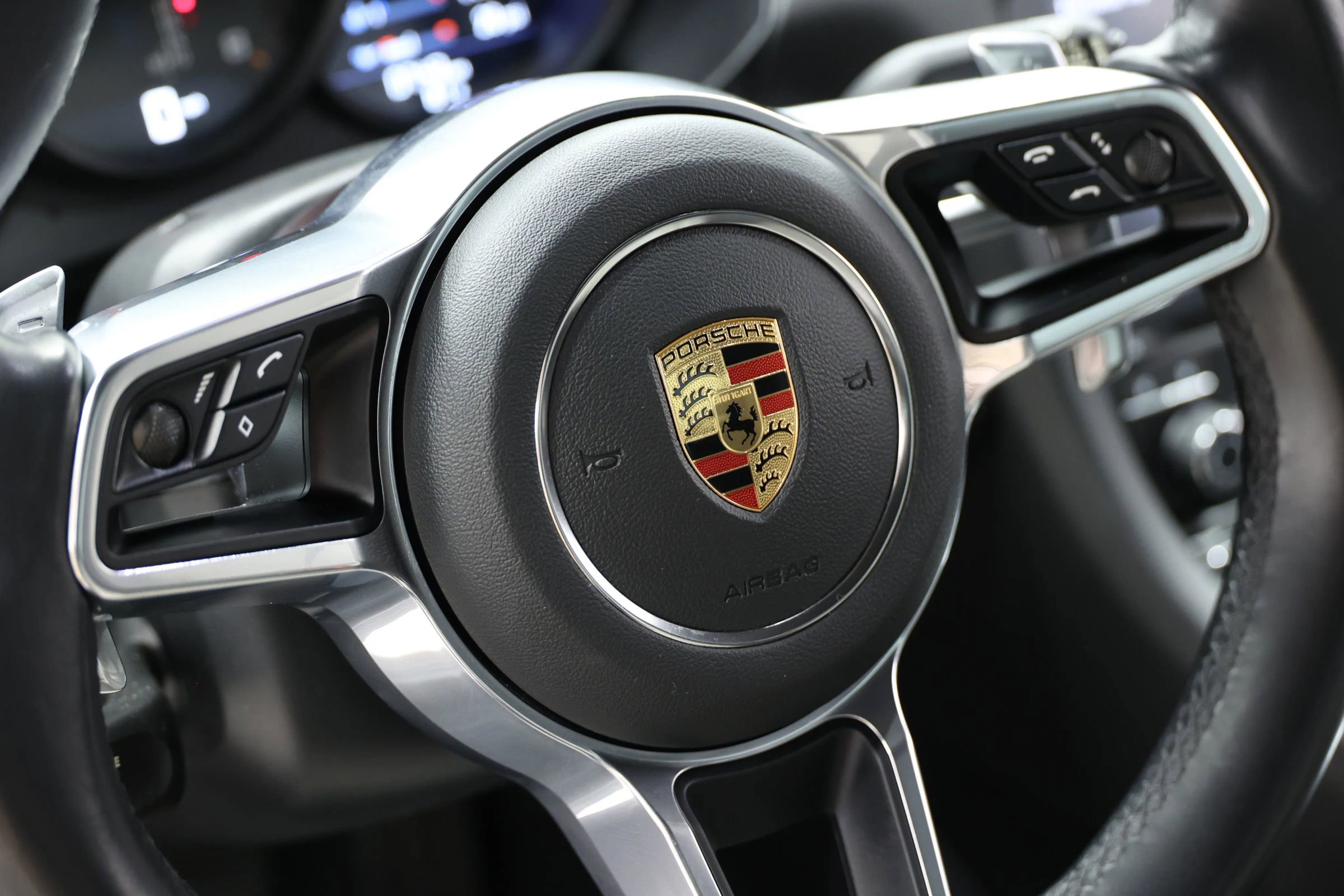 Used 2021 Porsche 718 Cayman RWD image 24