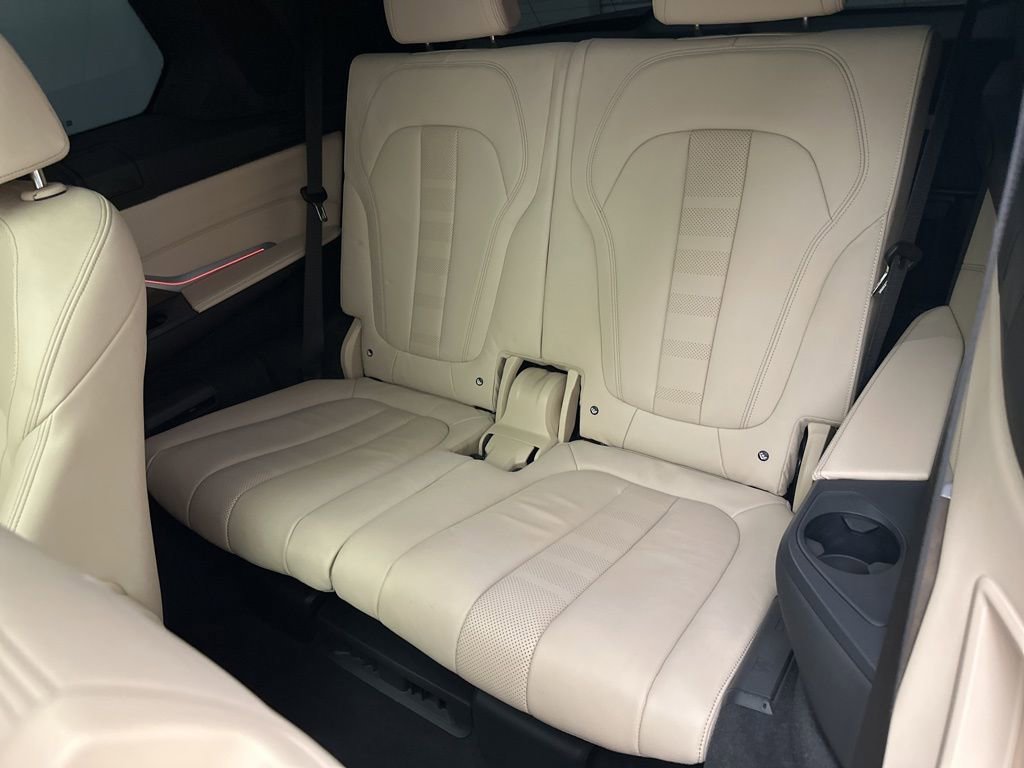 Used 2020 BMW X7 xDrive40i w/ Premium Package image 14