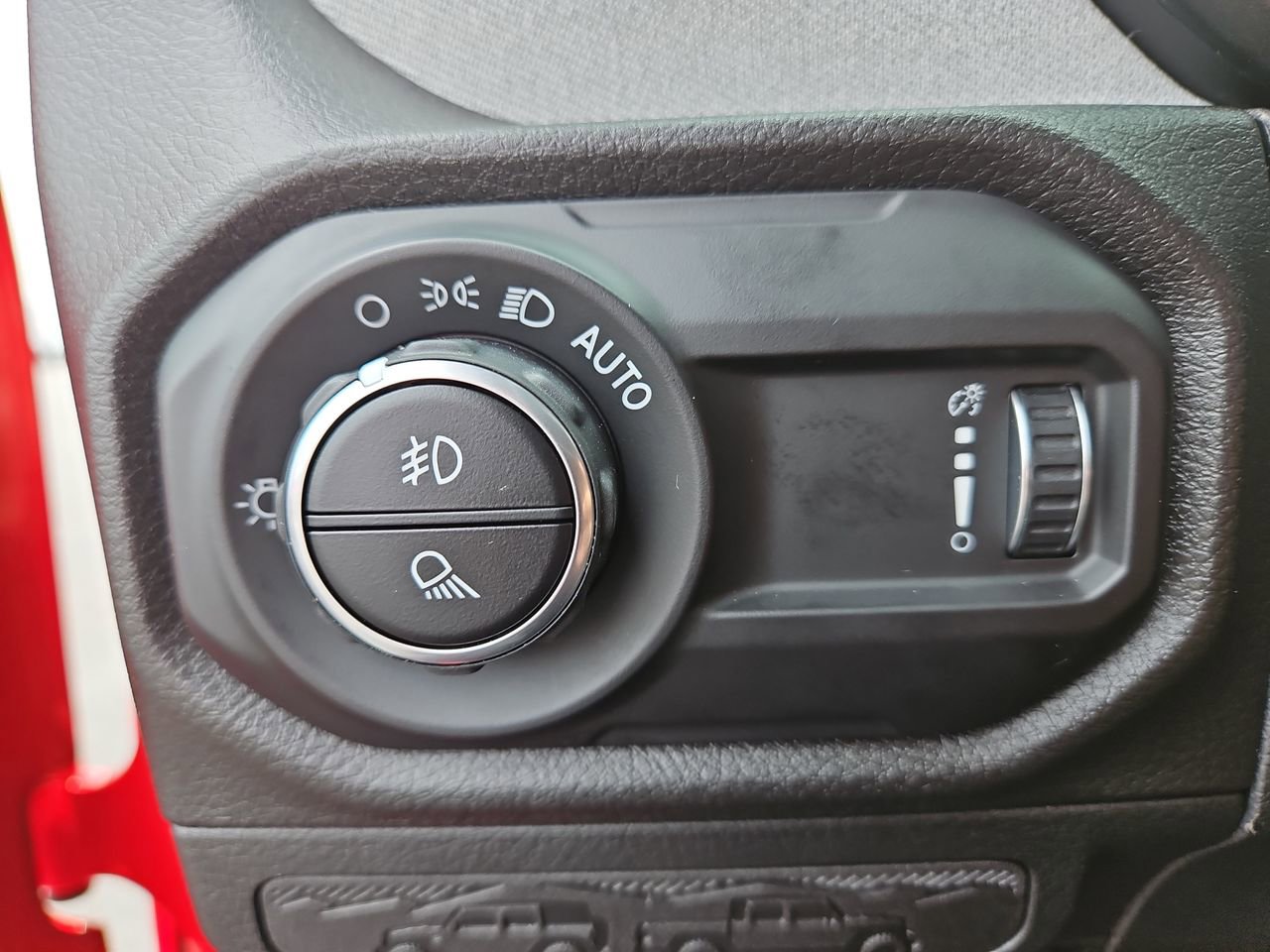 New 2025 Jeep Gladiator Sport image 28