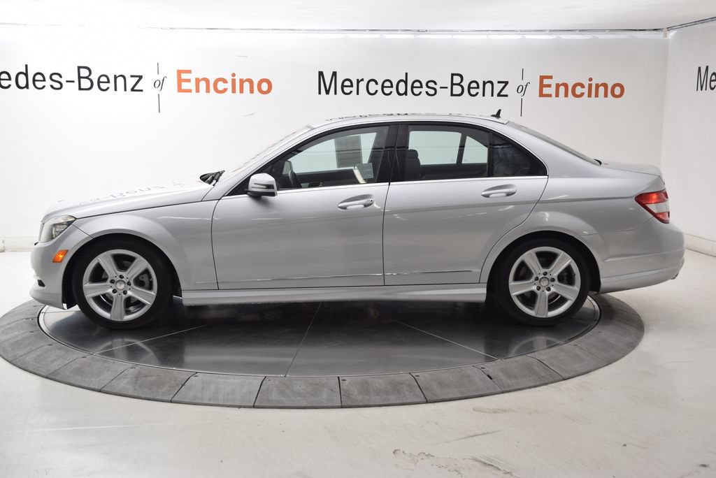Used 2011 Mercedes-Benz C 300 Sedan image 3