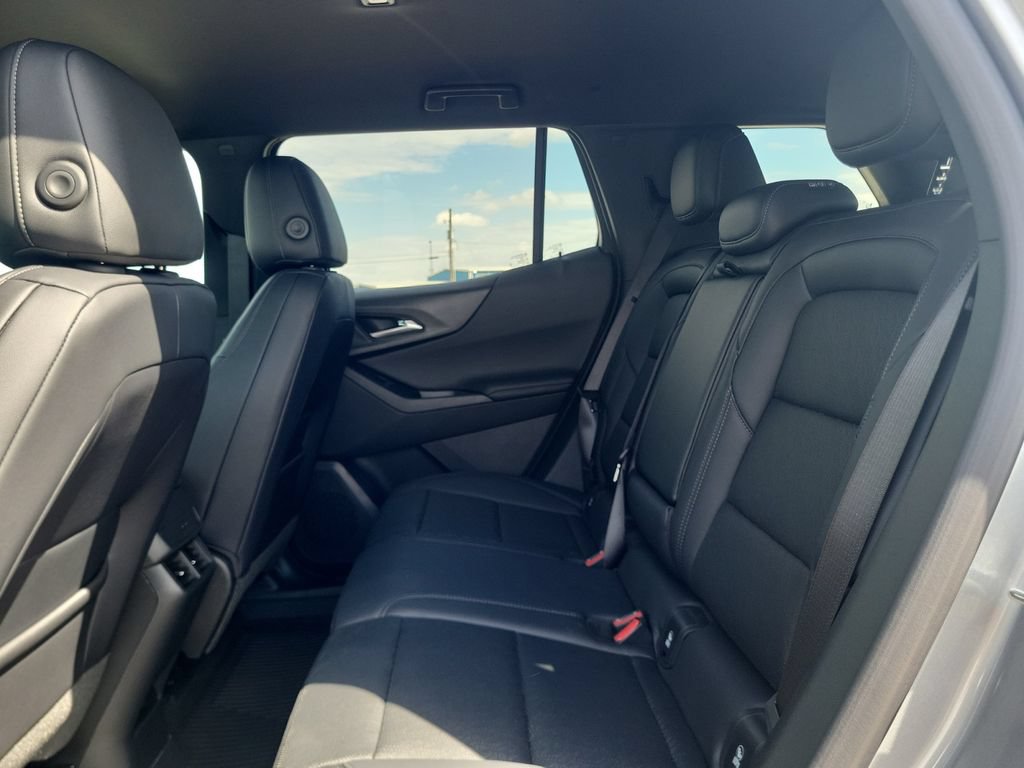 New 2027 Chevrolet Equinox LT w/ Convenience Package II FWD image 22
