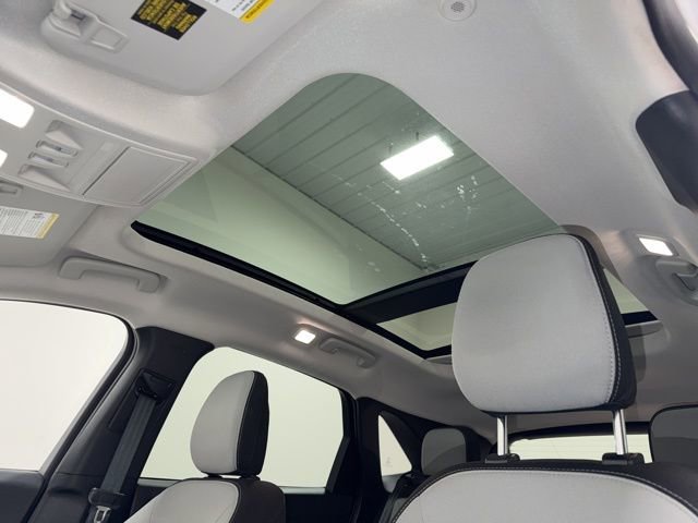 Used 2025 Ford Escape Active w/ Active Premium Tech Pack image 15