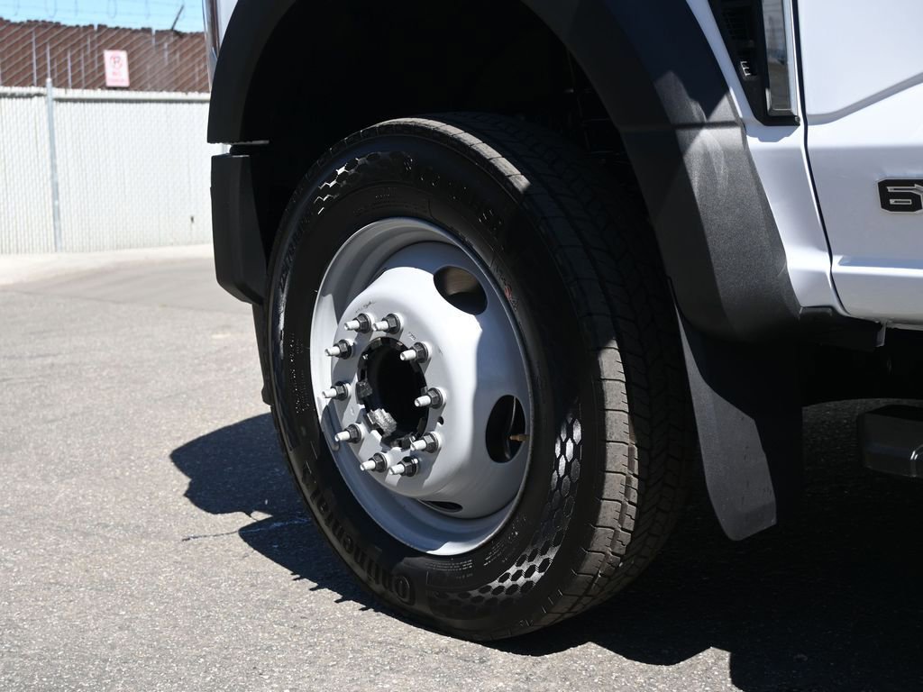 New 2025 Ford F450 XL w/ XL Chrome Package image 7