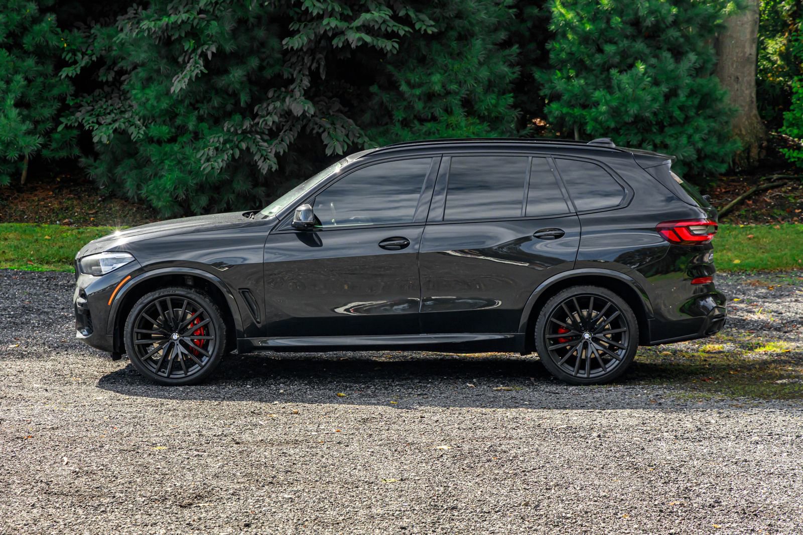 Used 2022 BMW X5 sDrive40i w/ M Sport Package RWD image 4