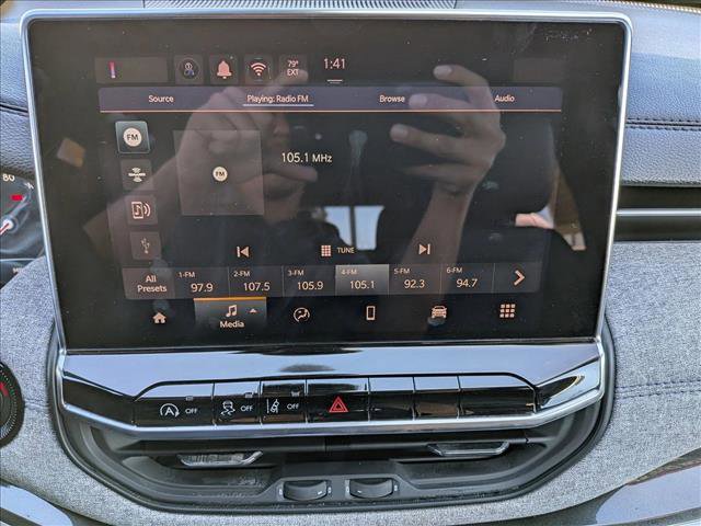 Used 2024 Jeep Compass Latitude image 14