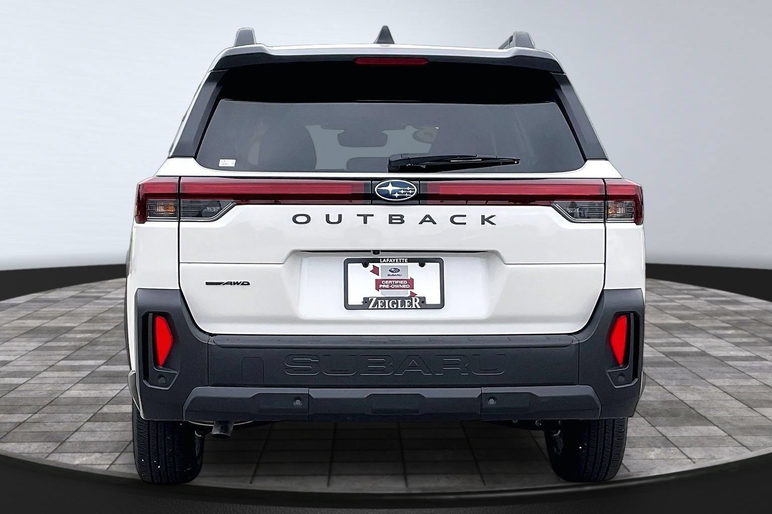 Certified 2026 Subaru Outback Limited AWD/4WD image 4