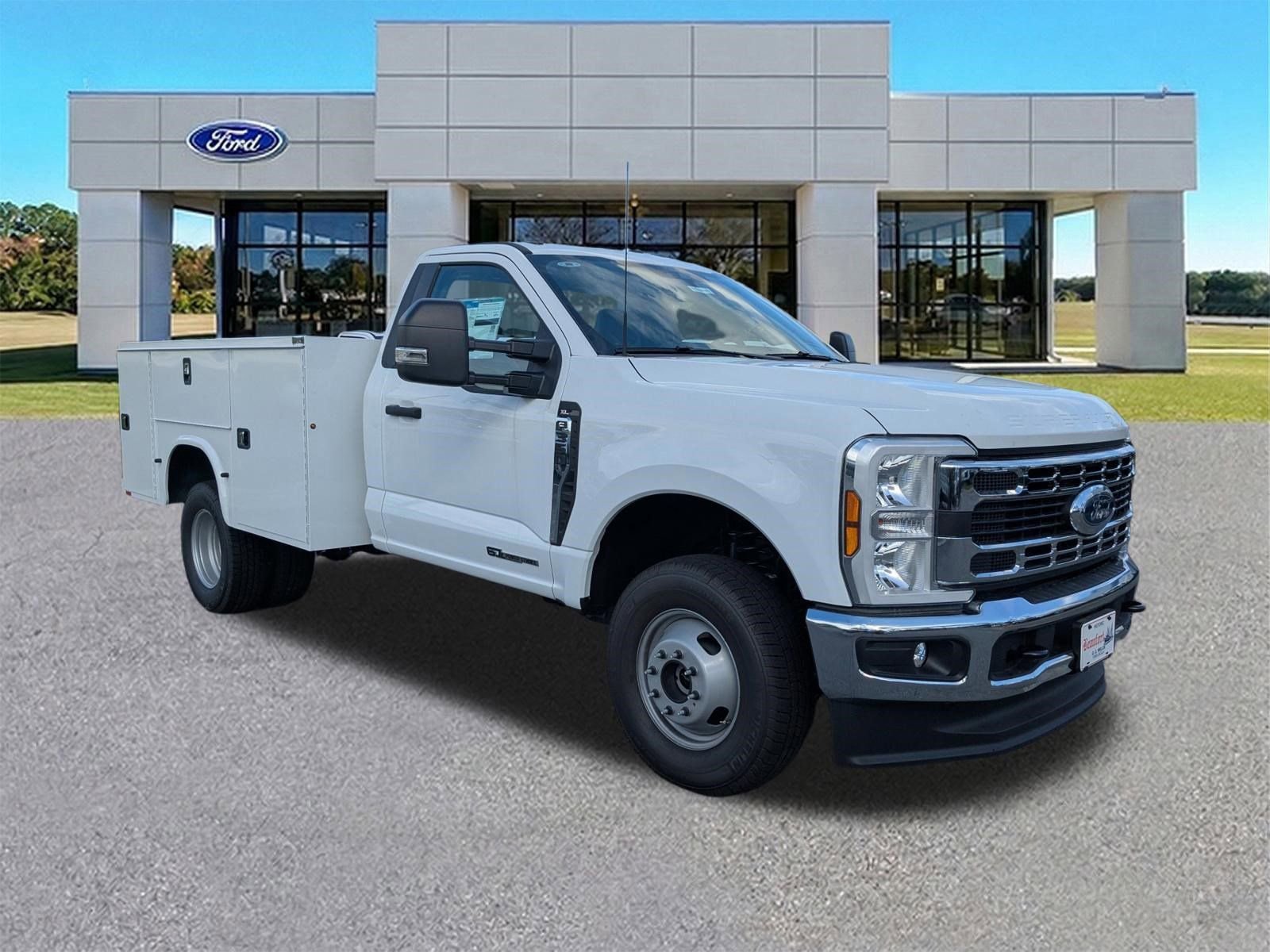 New 2025 Ford F350 XL w/ XL Chrome Package image 2