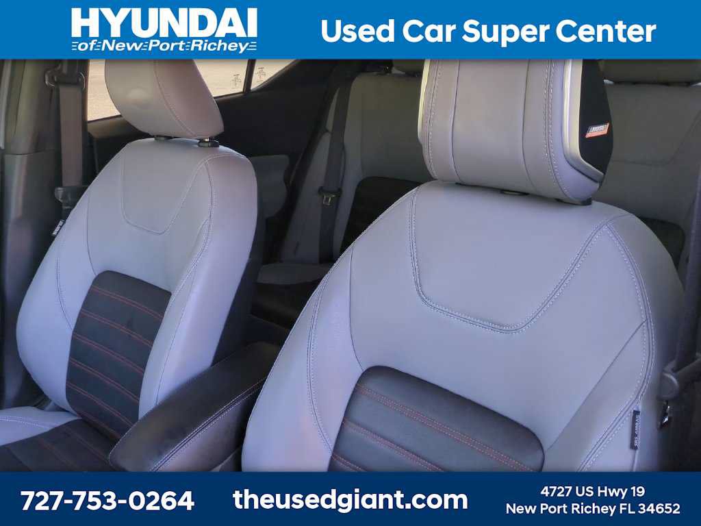 Used 2024 Nissan Kicks SR w/ SR Premium Package FWD image 7