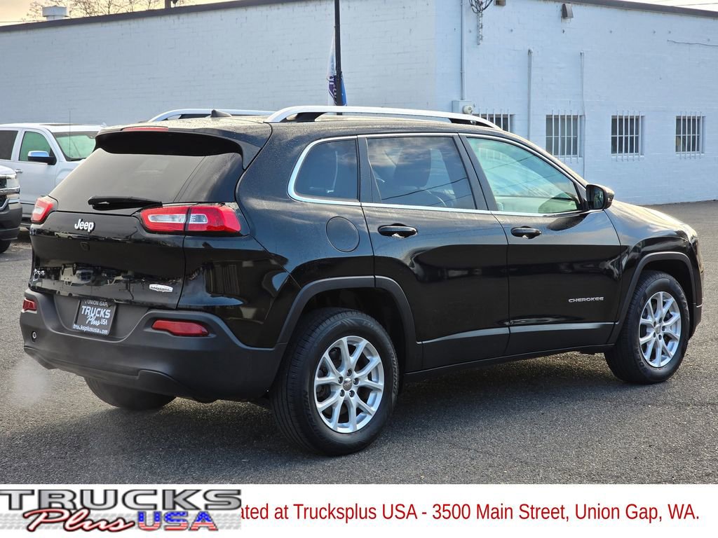 Used 2018 Jeep Cherokee Latitude Plus image 5