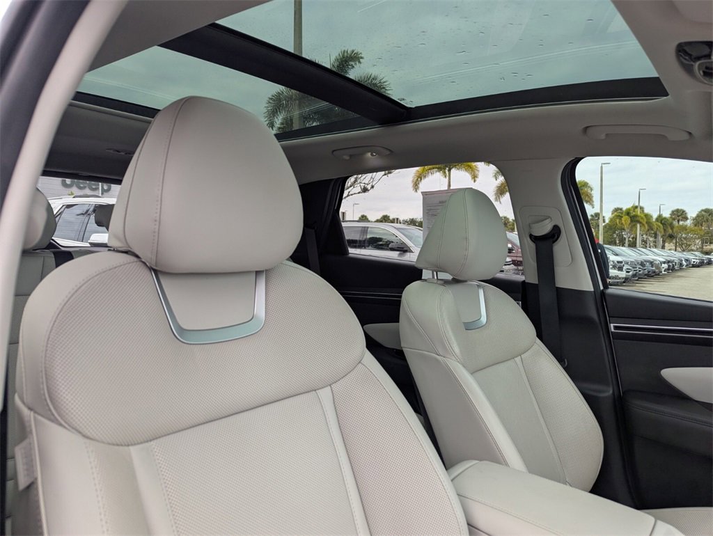 Used 2023 Hyundai Tucson Limited image 11