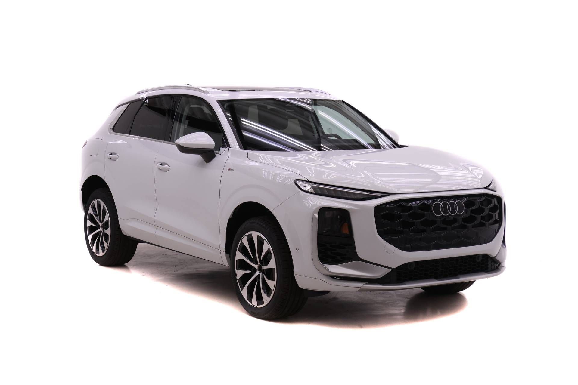 New 2026 Audi Q3 quattro 2.0T image 2