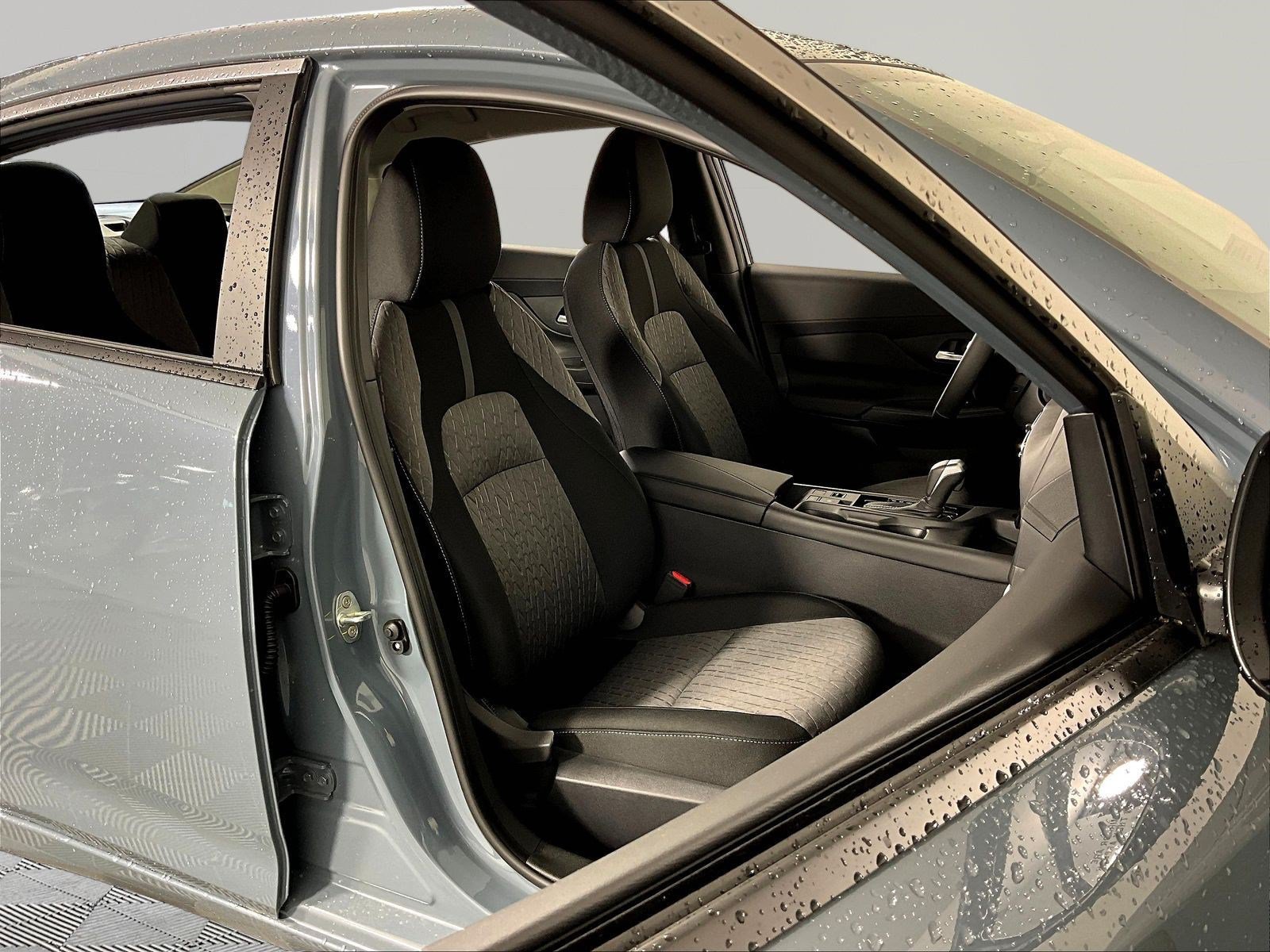 New 2026 Nissan Sentra SV w/ SV Convenience Package FWD image 18