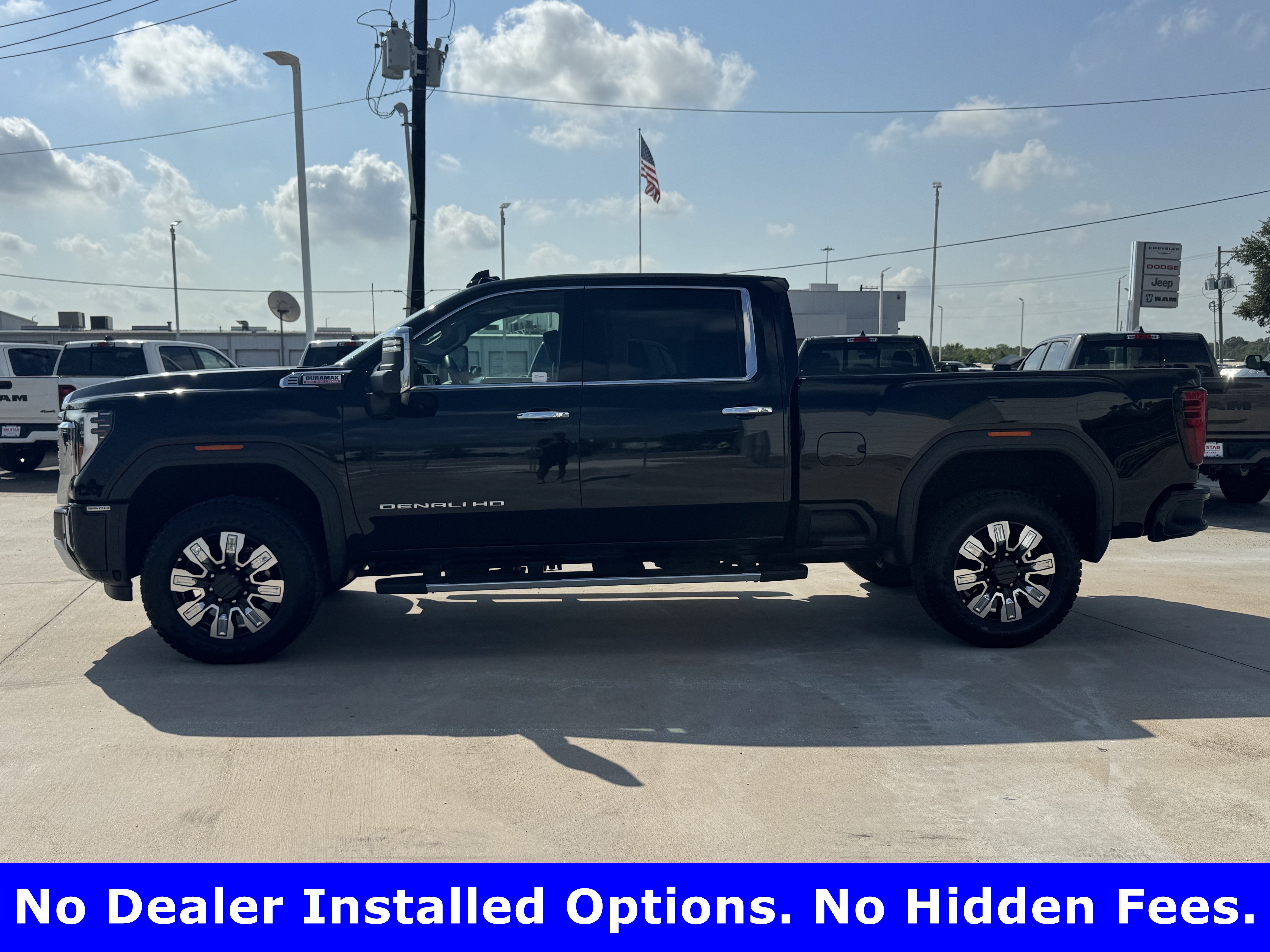 Used 2025 GMC Sierra 3500 Denali AWD/4WD image 3