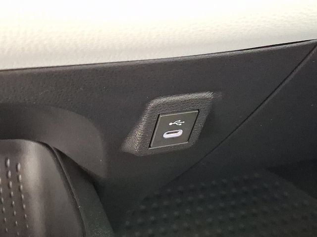 Certified 2025 Toyota Corolla SE FWD image 30