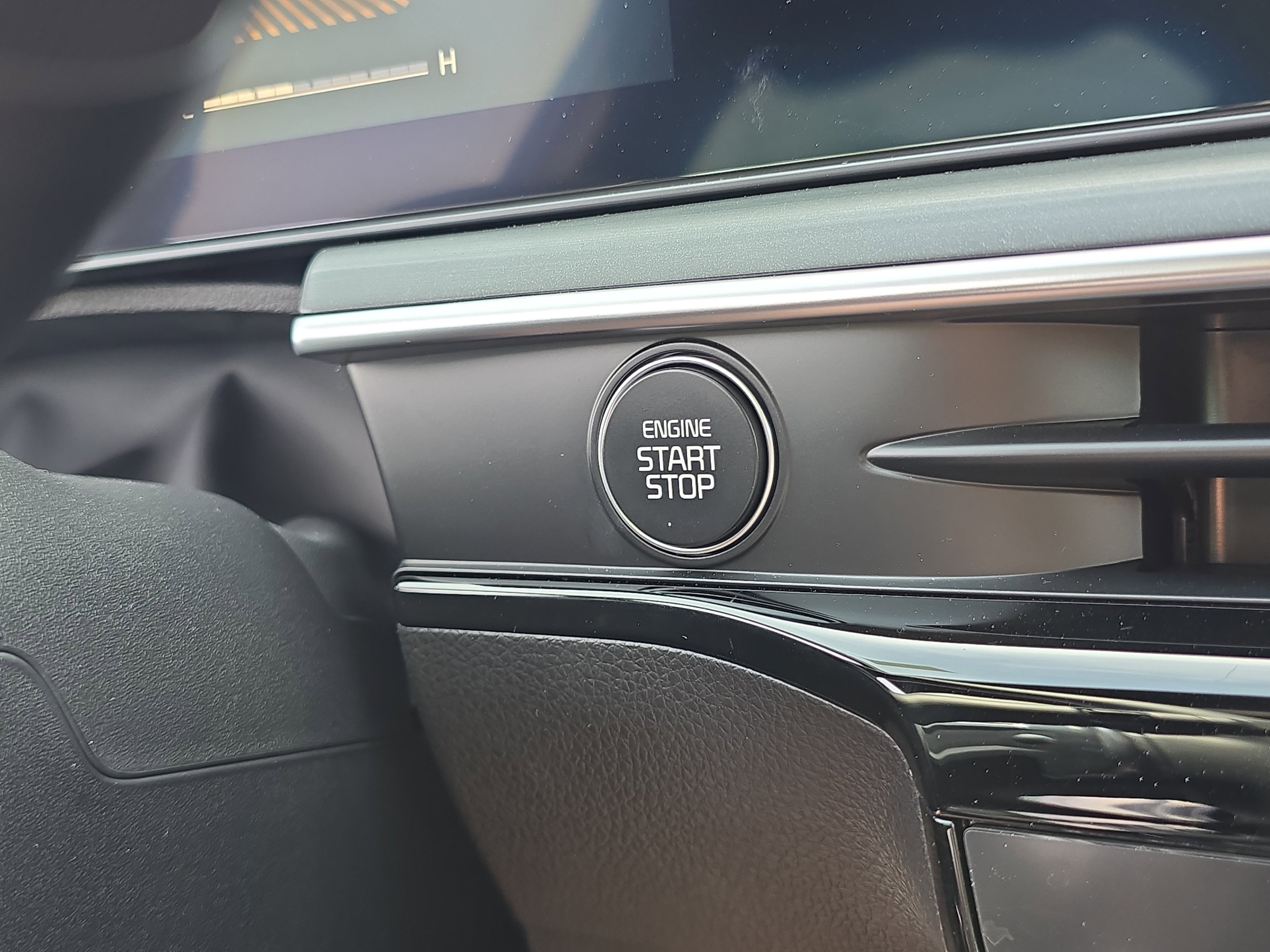 New 2026 Kia K5 GT FWD image 27