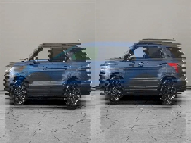 Certified 2019 Ford Explorer XLT w/ Equipment Group 202A image 9