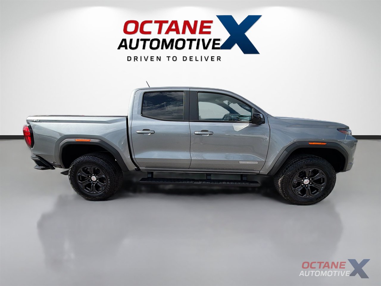 Used 2023 GMC Canyon Elevation w/ Elevation Premium Package AWD/4WD image 8