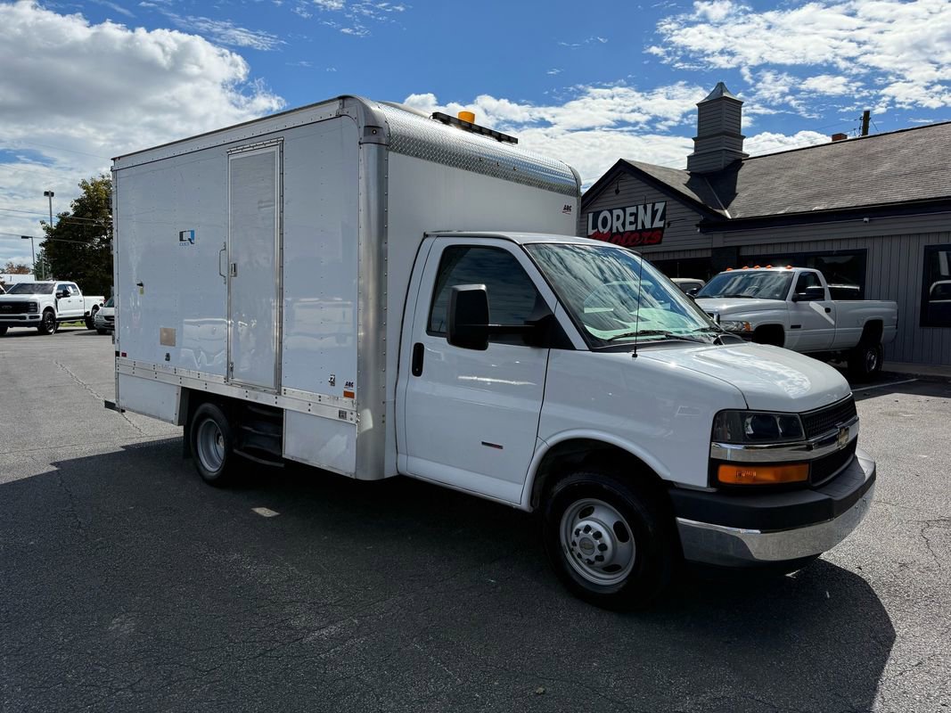 Used 2010 Chevrolet Express 3500 w/ Ambulance Package image 7
