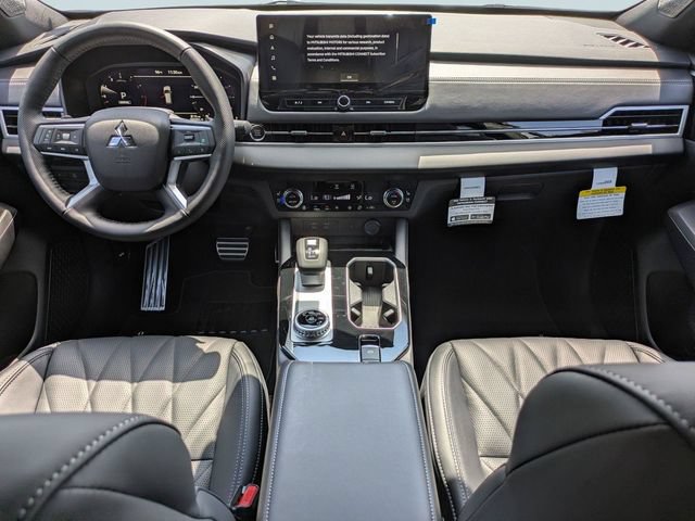 New 2026 Mitsubishi Outlander SEL Black Edition FWD image 17