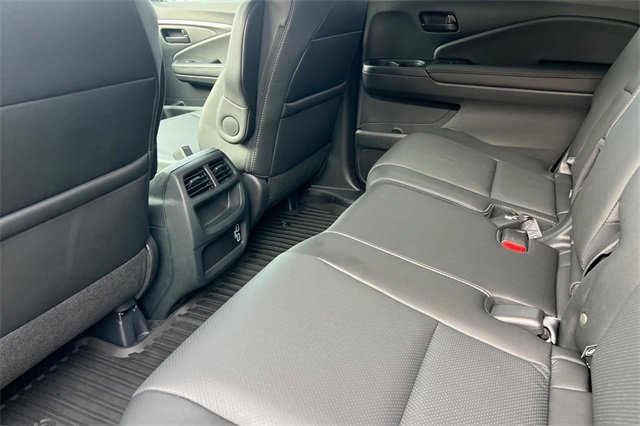 Used 2023 Honda Passport EX-L image 13