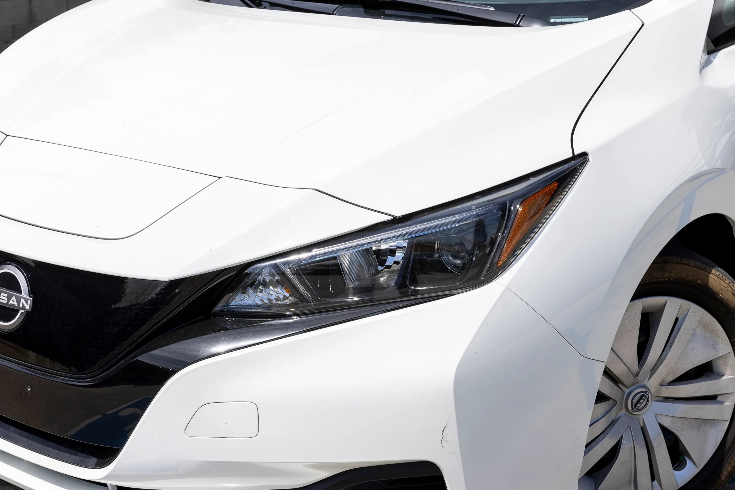 Used 2025 Nissan Leaf S FWD image 8