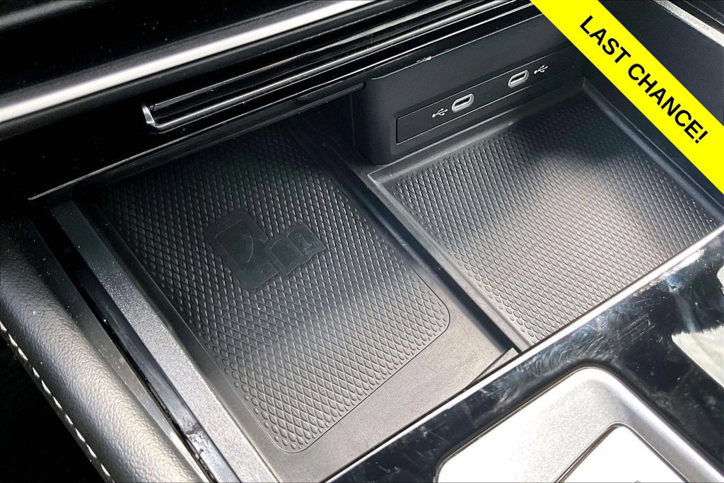 Used 2024 Volkswagen Atlas Cross Sport SEL Premium R-Line AWD/4WD image 31