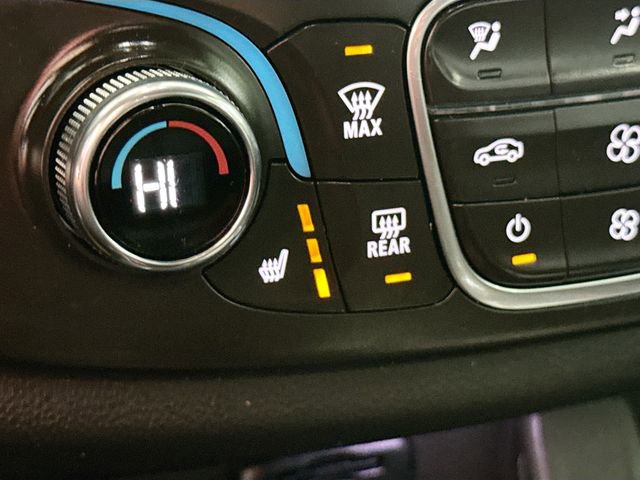 Used 2023 Chevrolet Traverse RS image 22