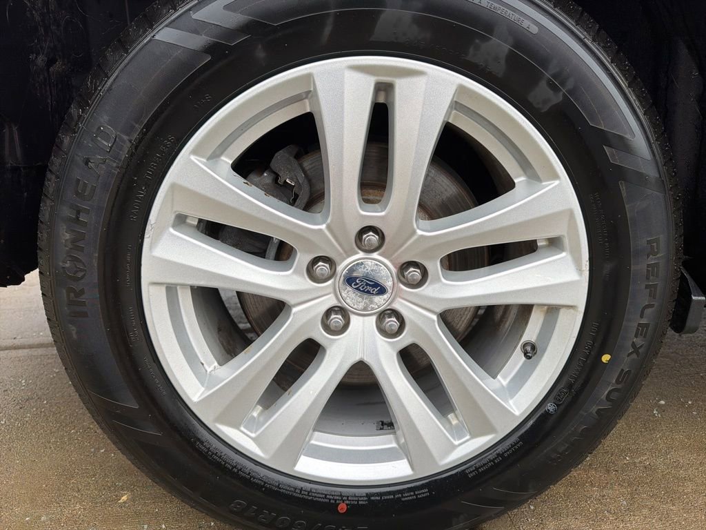 Certified 2018 Ford Explorer XLT w/ Equipment Group 201A image 46