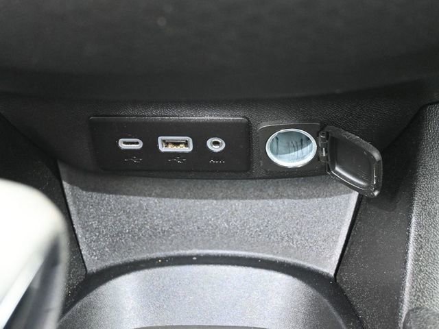 Used 2025 Chevrolet Malibu LS FWD image 34