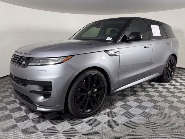 Used 2025 Land Rover Range Rover Sport Dynamic SE AWD/4WD image 2