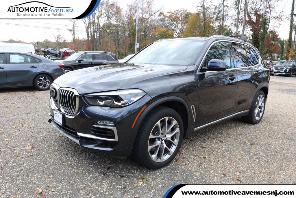 Used 2021 BMW X5 xDrive45e w/ Convenience Package image 1