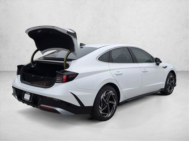 Certified 2026 Hyundai Sonata SEL FWD image 2