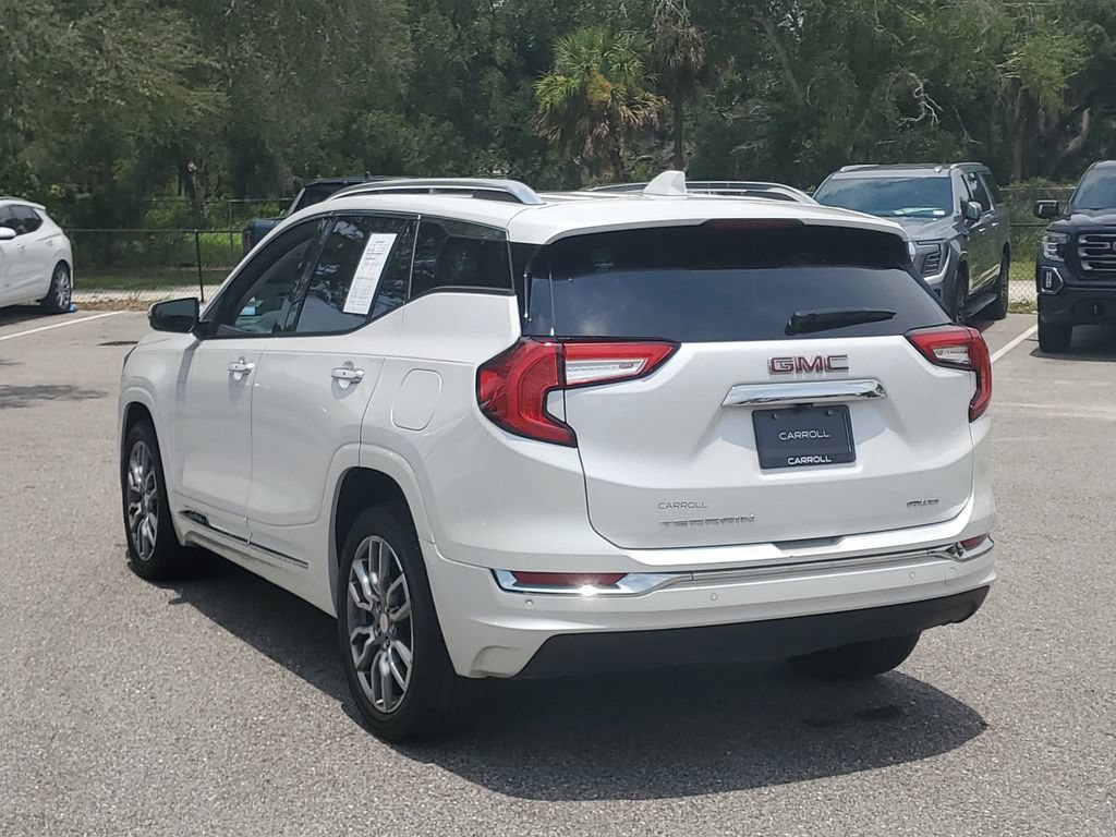 Used 2022 GMC Terrain Denali w/ Denali Premium Package AWD/4WD image 4