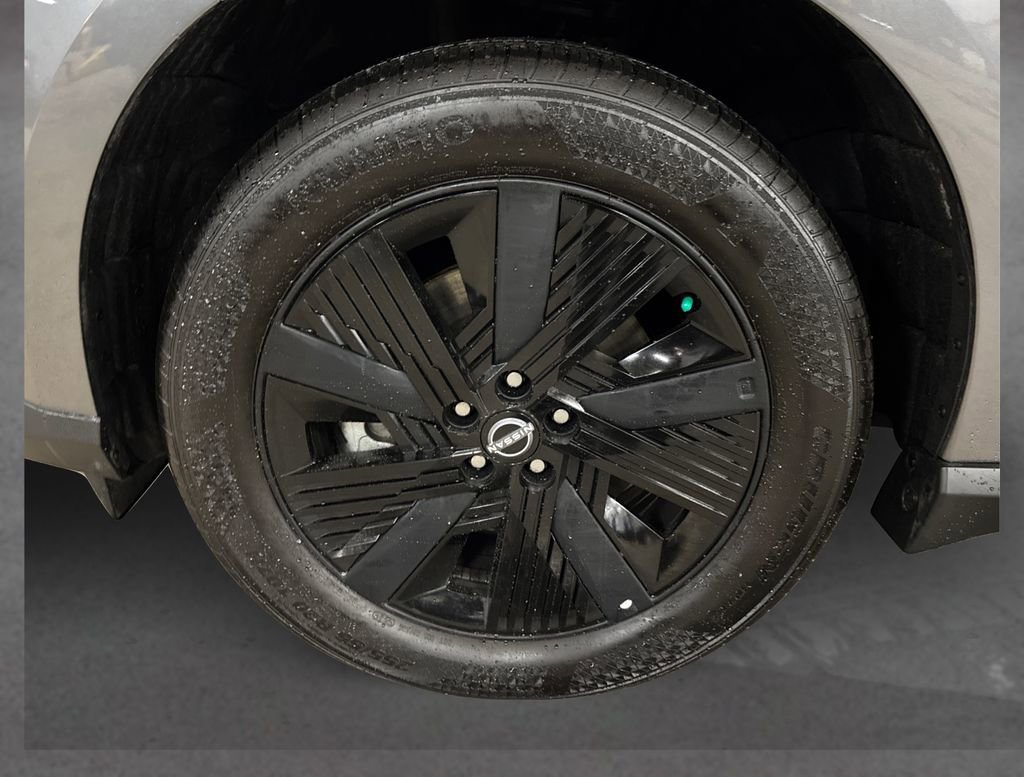 Certified 2025 Nissan Murano SV image 12