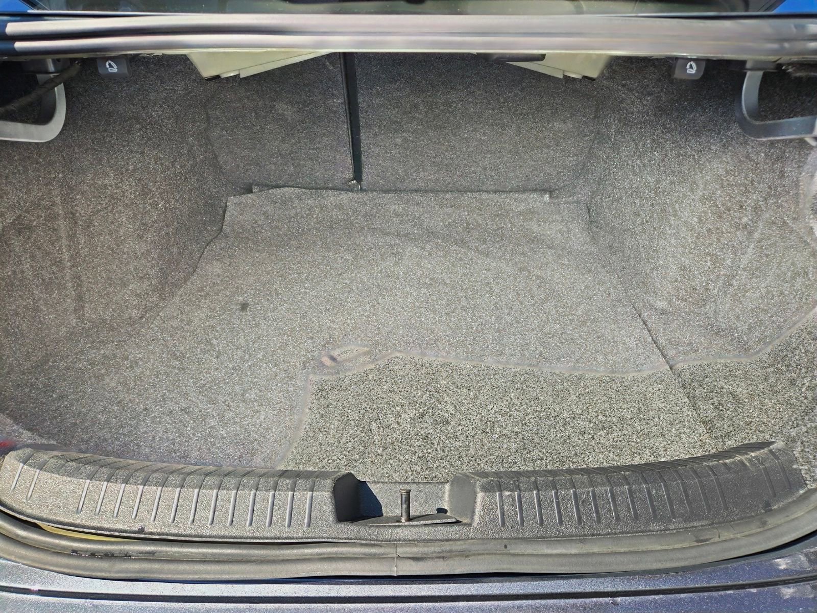 Used 2025 Volkswagen Jetta SE image 19