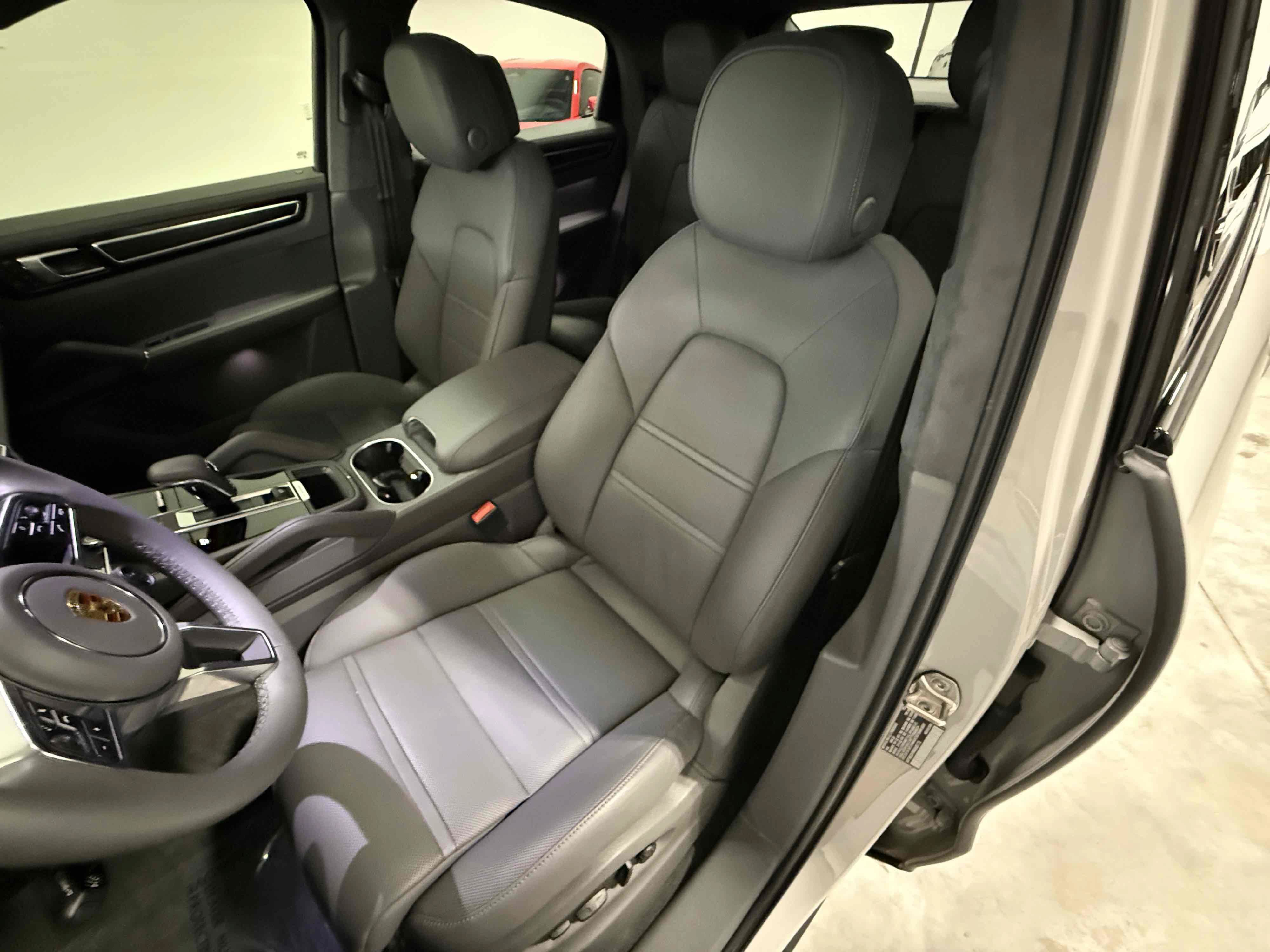 Used 2022 Porsche Cayenne GTS AWD/4WD image 20