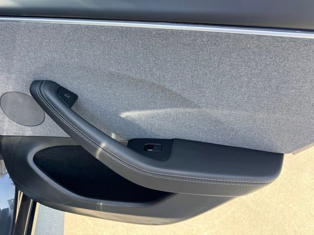 Used 2025 Tesla Model 3 Long Range RWD image 9