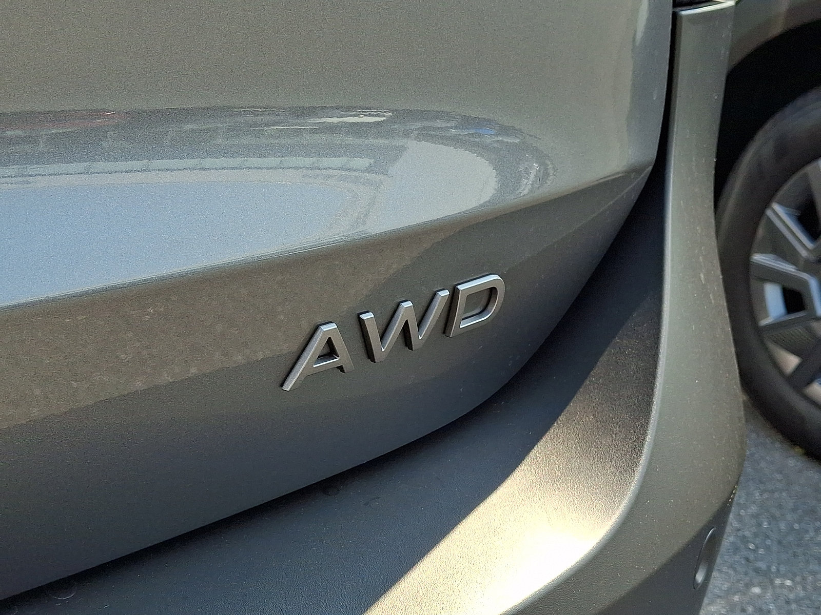 New 2026 Nissan Kicks SV w/ SV Premium Package AWD/4WD image 6